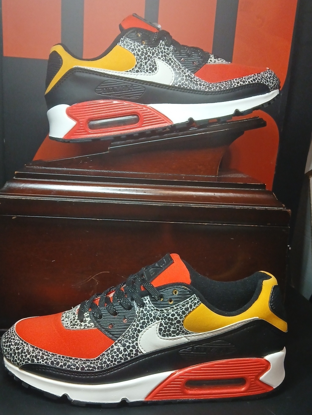 Nike Air Max 90 SE 'Safari Chile Red Pollen' Womens Size-9 100%AUTHENTIC!